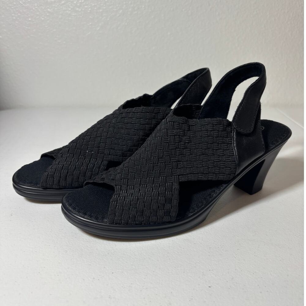 Bernie Mev NWOT Size 8 (EU 39) Beatrice Slingback Block Heel Open Toe Black
